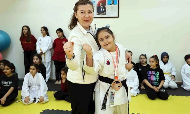 Down sendromlu Reyyan şampiyon oldu - Birlik Haber Ajansı