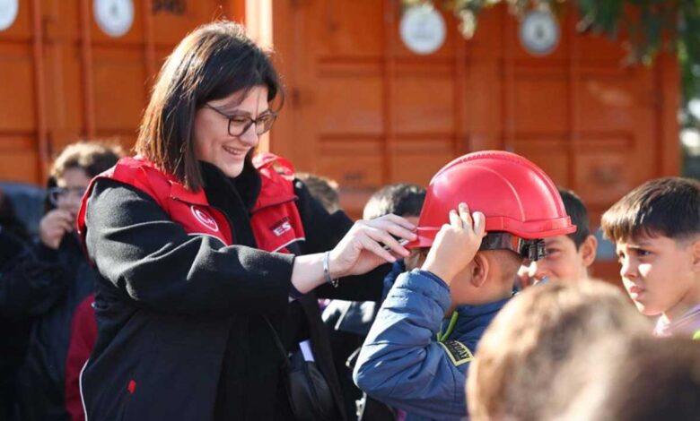 İstanbul'daki tüm okullarda "Afet Farkındalık Eğitimi" uygulanacak - Birlik Haber Ajansı