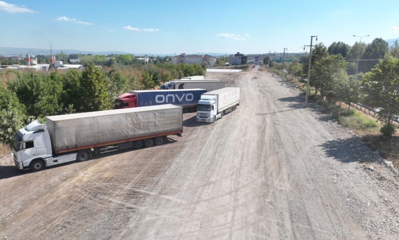 D-130’da ağır vasıta yasağı başladı, trafik rahatladı - Birlik Haber Ajansı