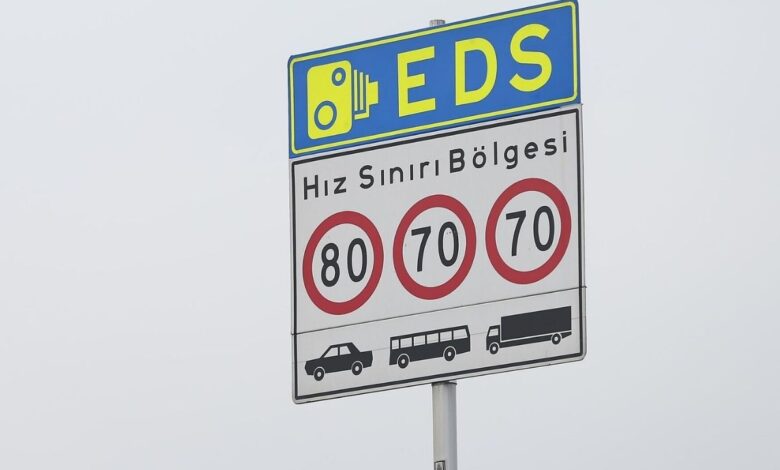 Kara yollarında 58 bin hız tabelası söküldü - Birlik Haber Ajansı